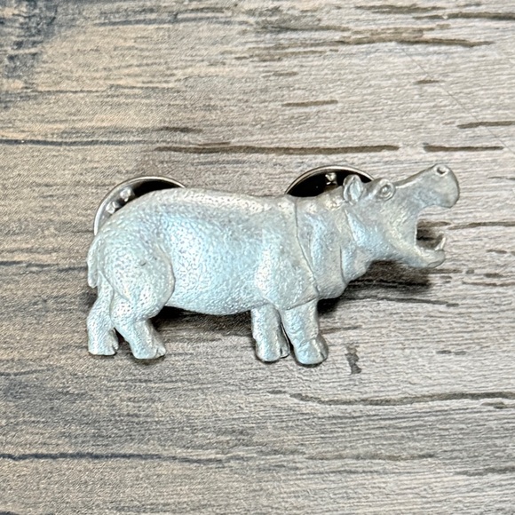 Other Jewelry - Vintage GG Harris Hat Pin 491 Hippopotamus Hippo Pin Pewter jewelry pins lapel